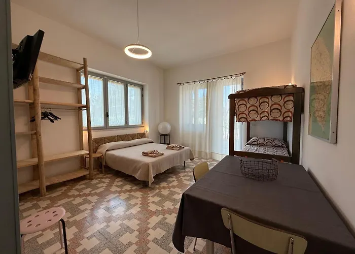 Semesterbostad Casa Surano